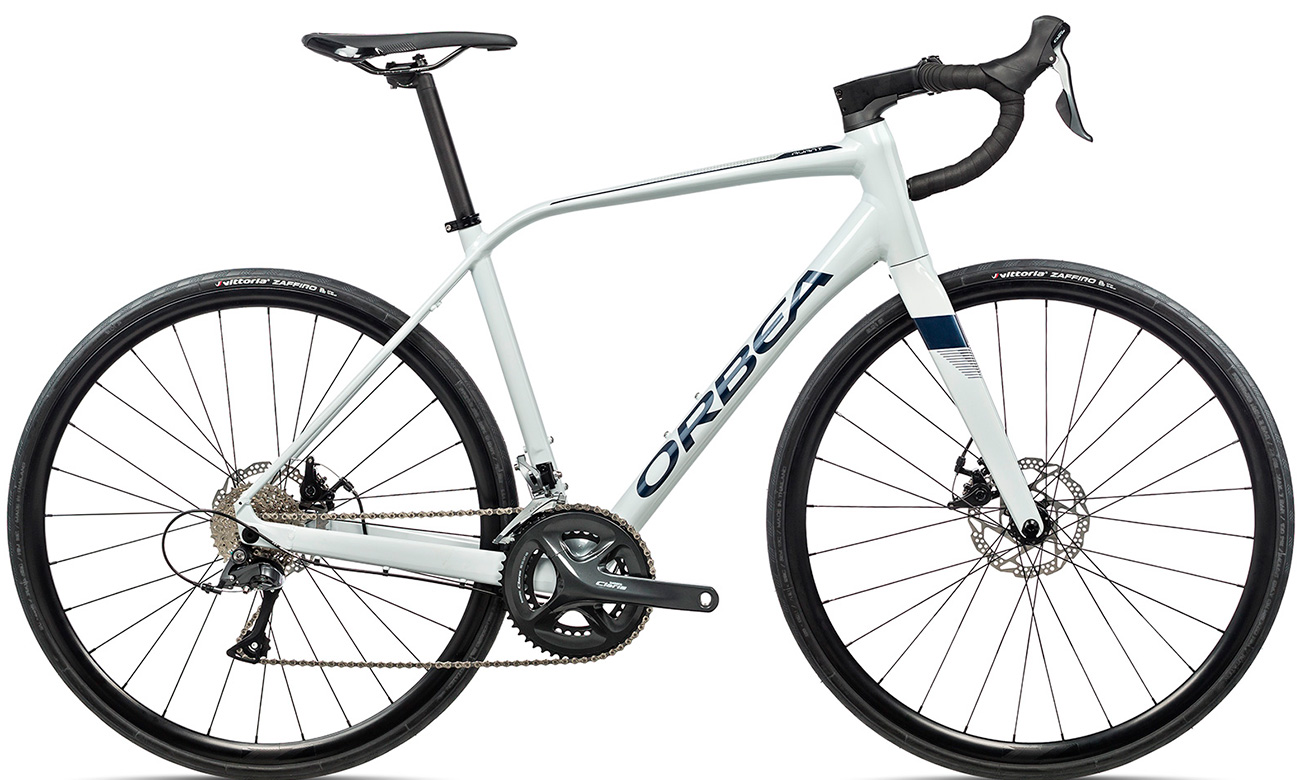 Велосипед Orbea Avant H60-D 28" размер М 2021 Бело-серый